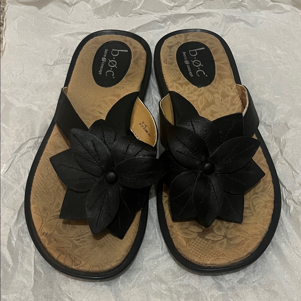 b.o.c. Black Floral Leather Slide Sandals